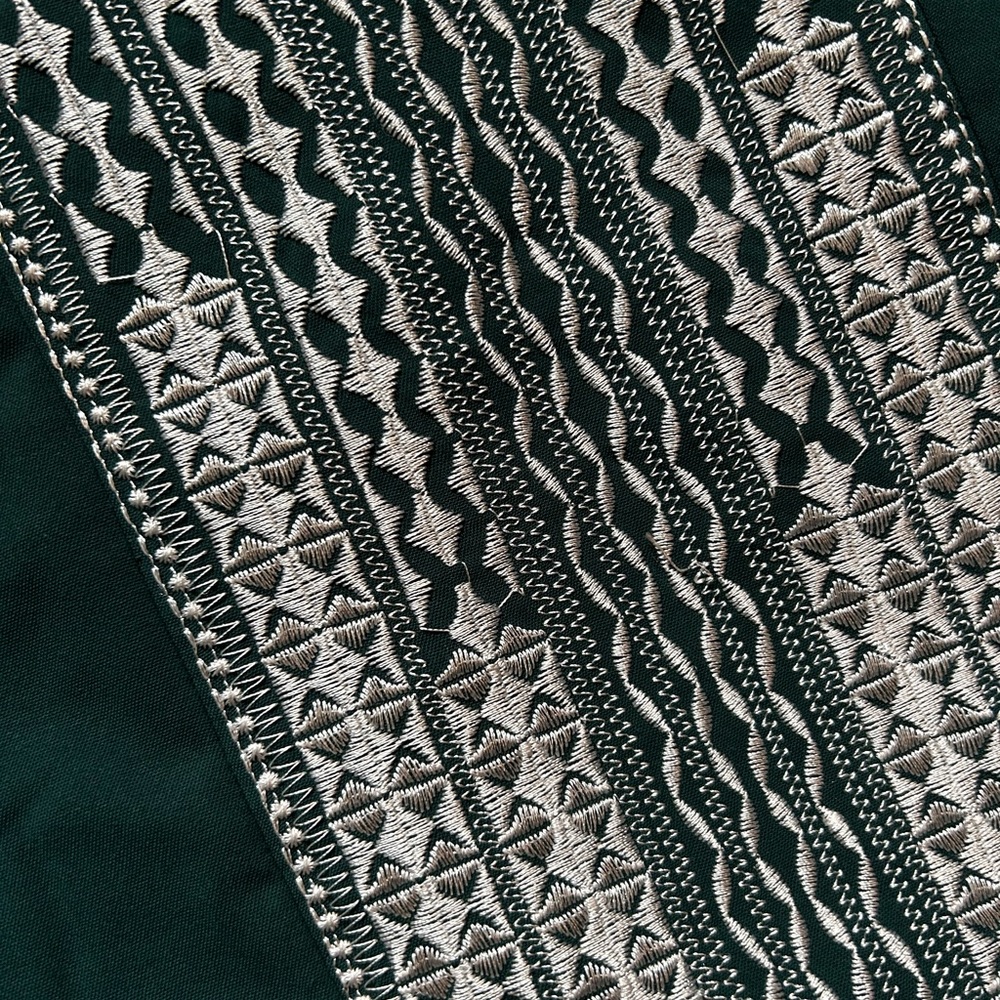 Green Embroidered Boho Top - Picture 2 of 4
